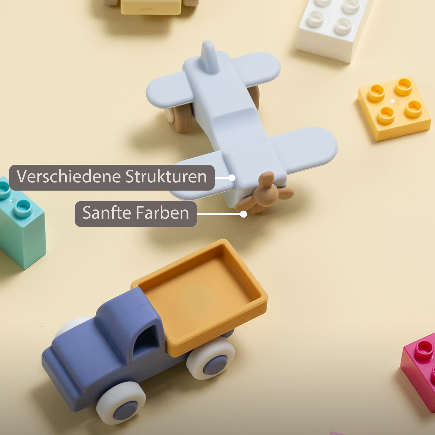 nattou-silikon-spielzeug-lastwagen-und-flugzeug-11-cm-blau image 3