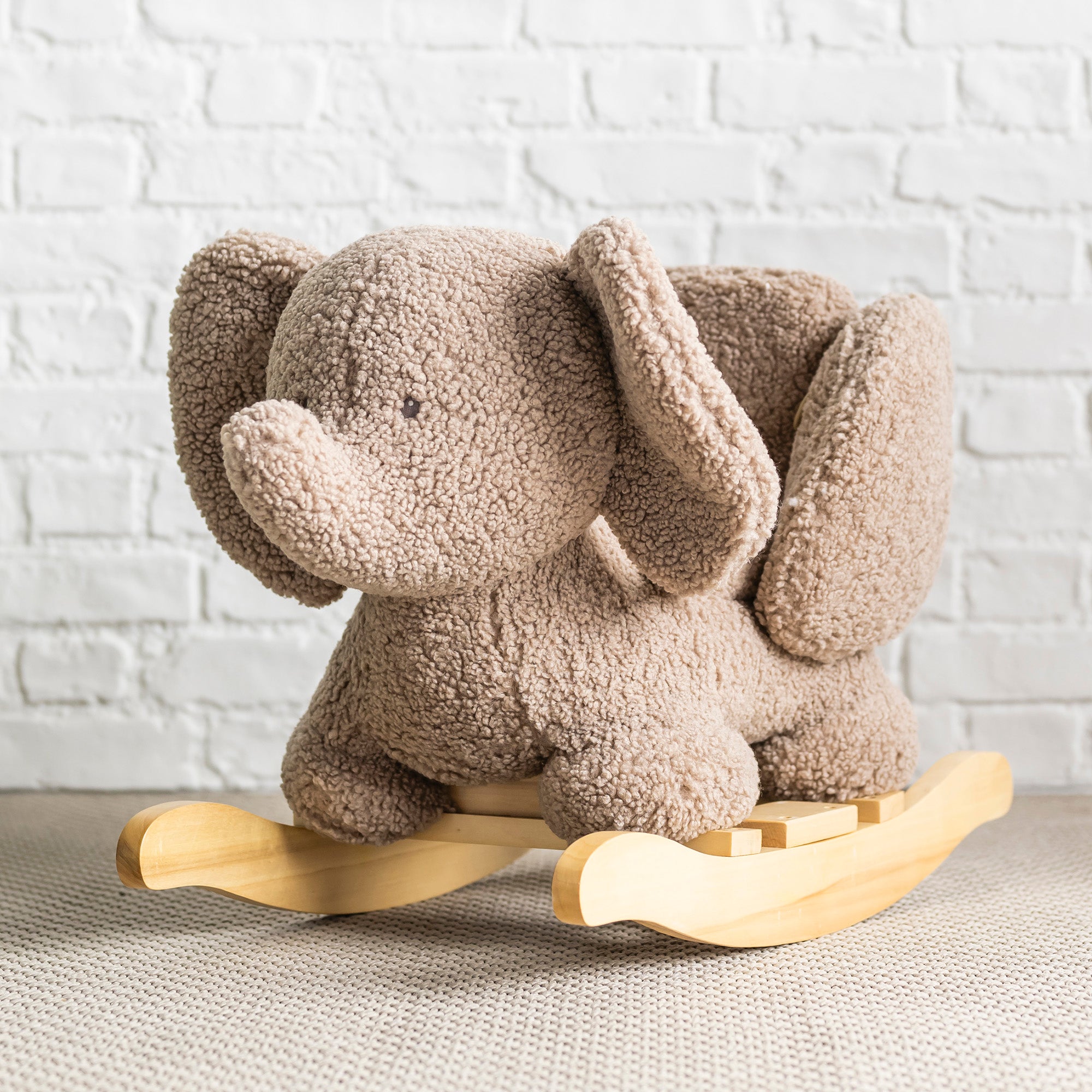 nattou-teddy-schaukelpferd-elefant-mit-polstersitz image 4