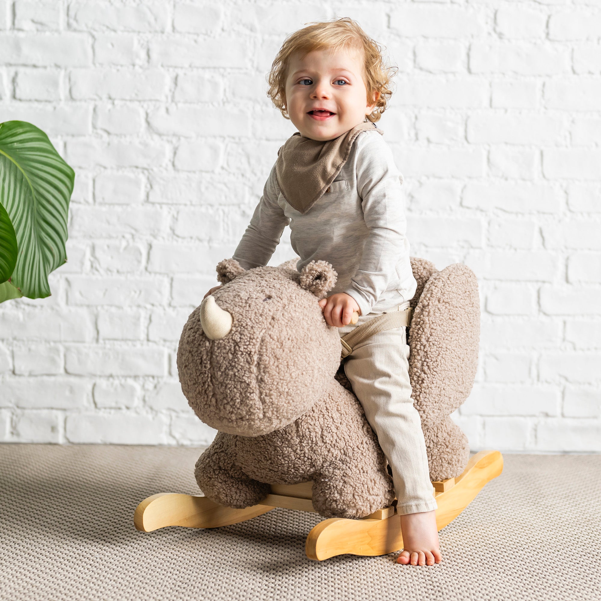 nattou-schaukelpferd-rhinozeros-teddy image 3