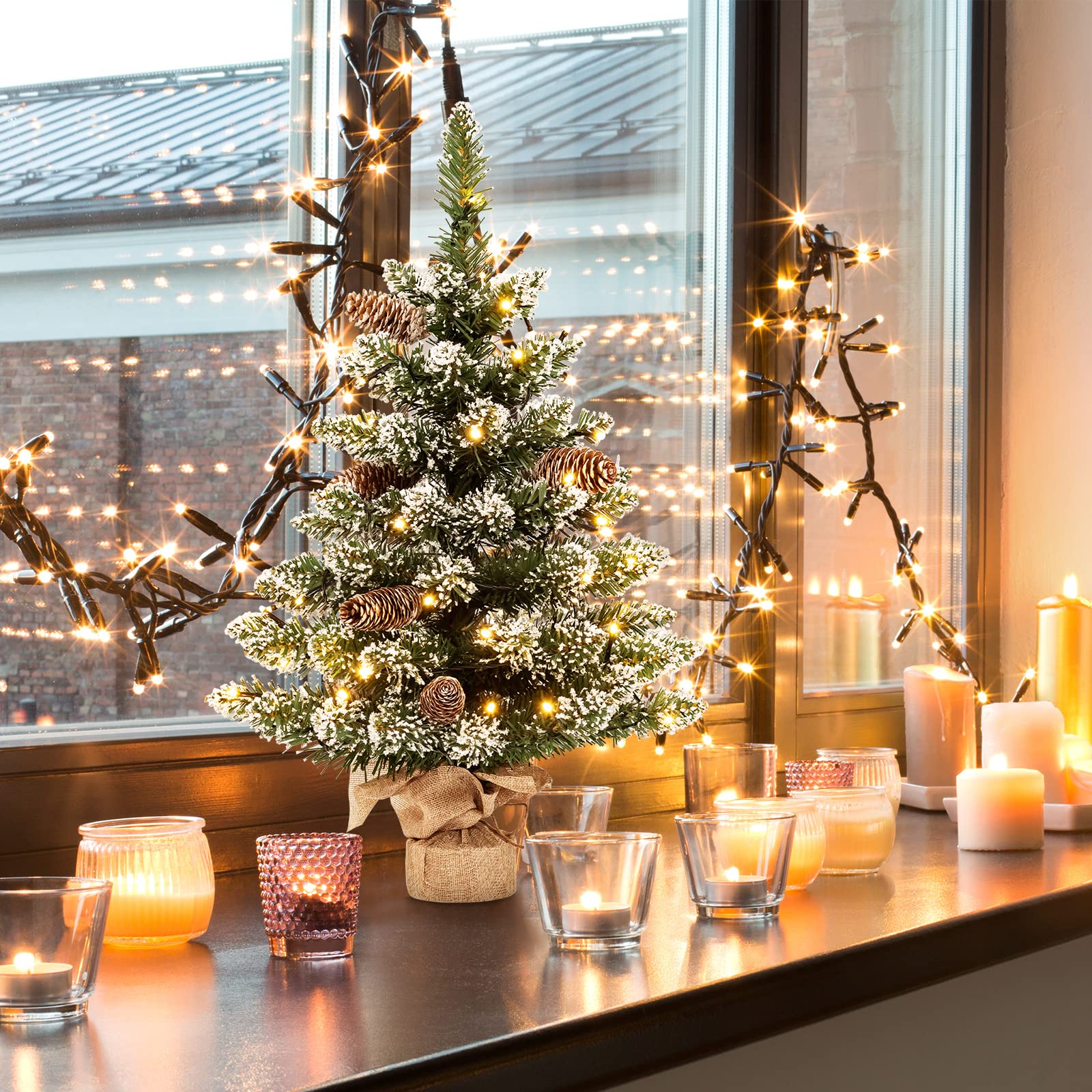 komfotteu-mini-weihnachtsbaum-64-cm-mit-50-led-und-schneeflocken image 7