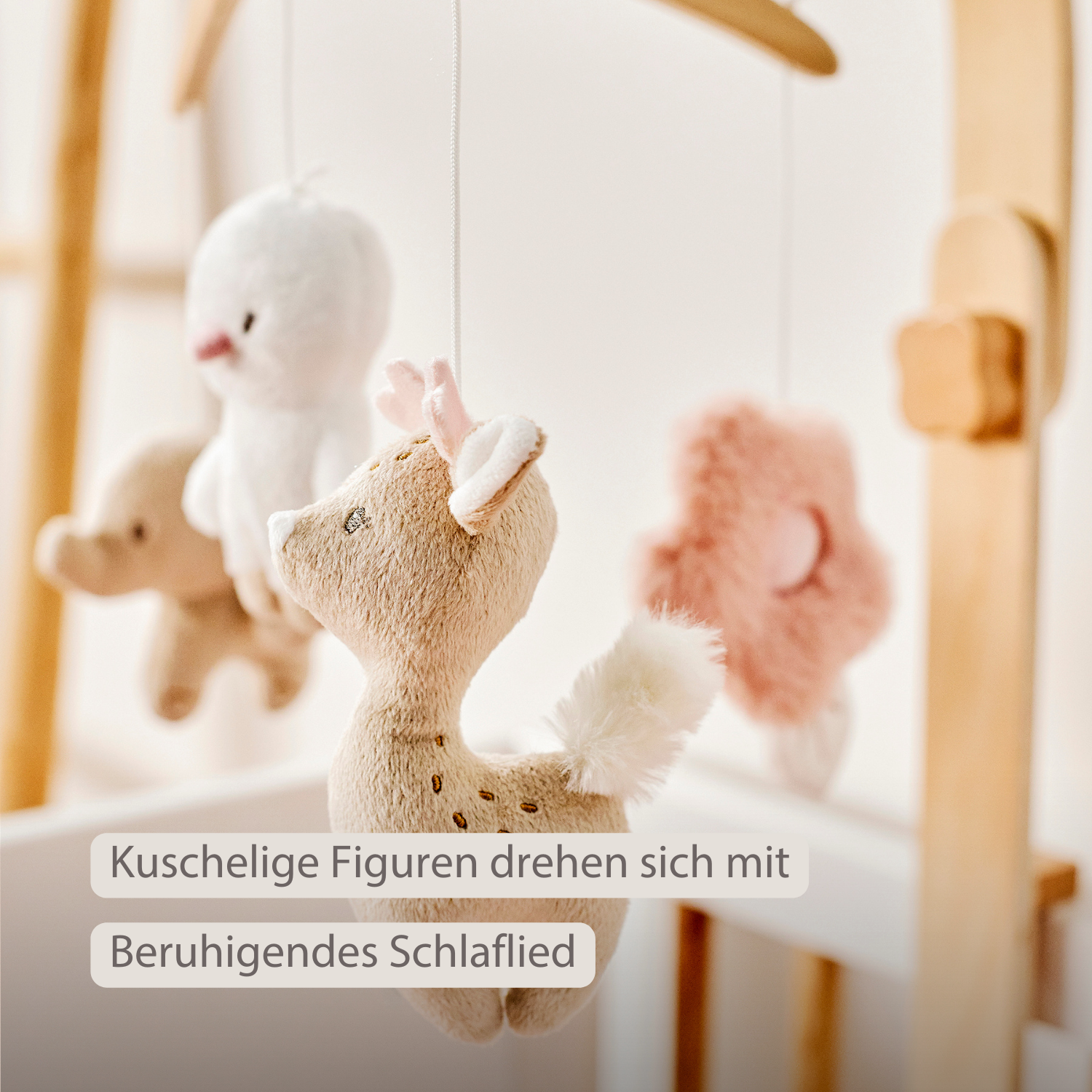 nattou-fanfan-musik-mobile-baby-holz-bettmobile image 3