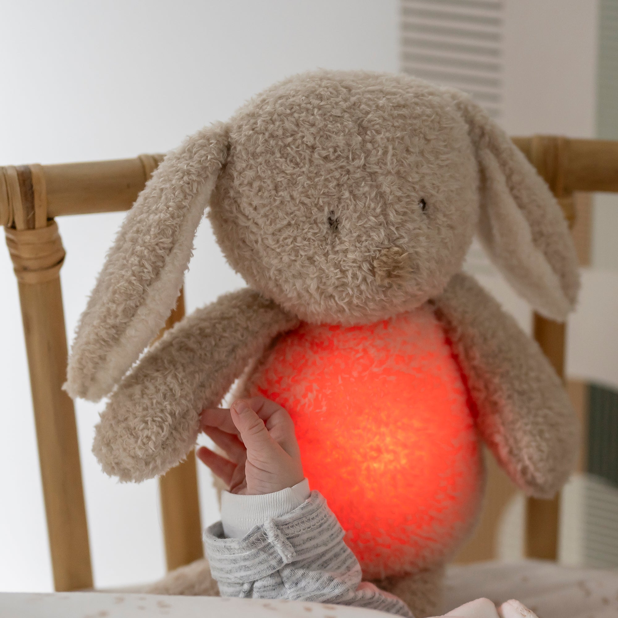 nattou-lapidou-nachtlicht-kaninchen-veilleuses-kuscheltier image 2