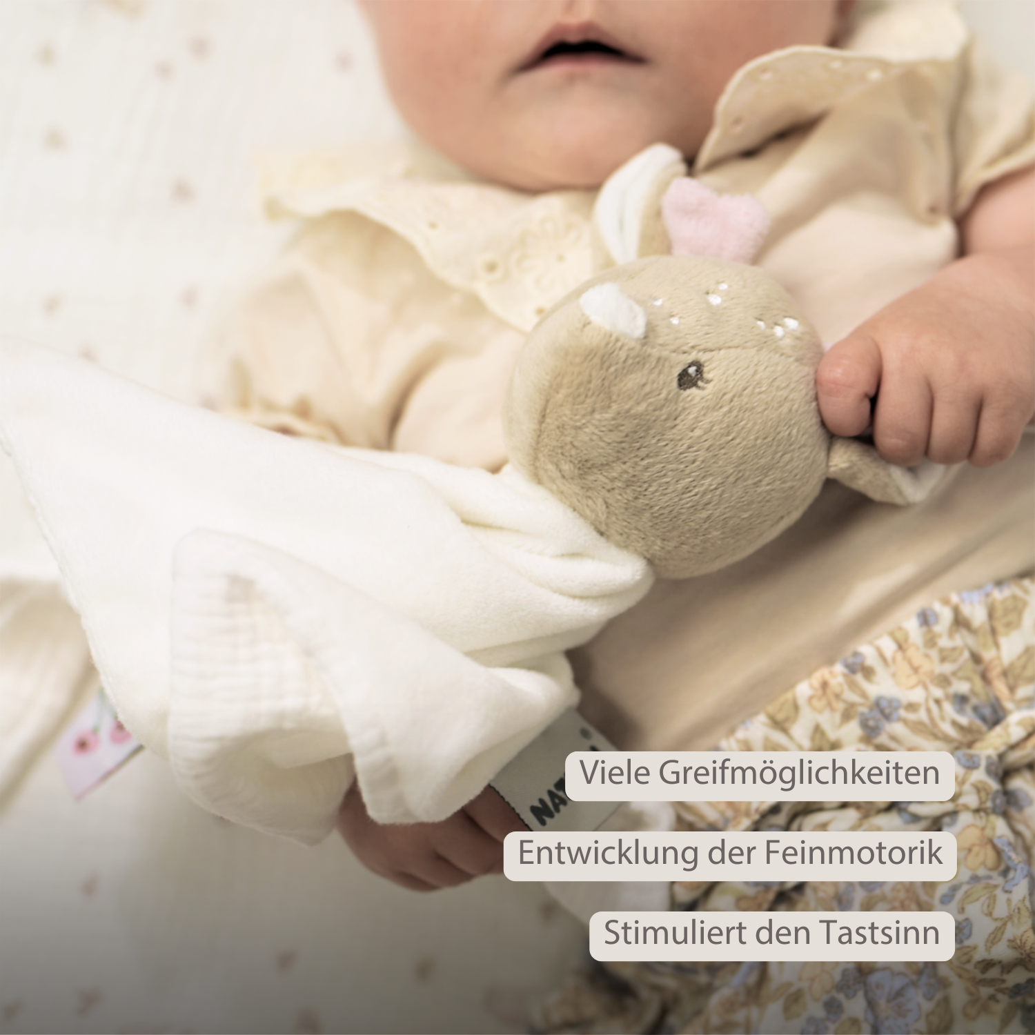 nattou-fanfan-kuscheldecke-doudou-hirsch-27-x-27-cm-off-white image 3